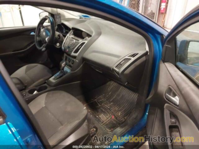 FORD FOCUS SE, 1FAHP3K29CL277625