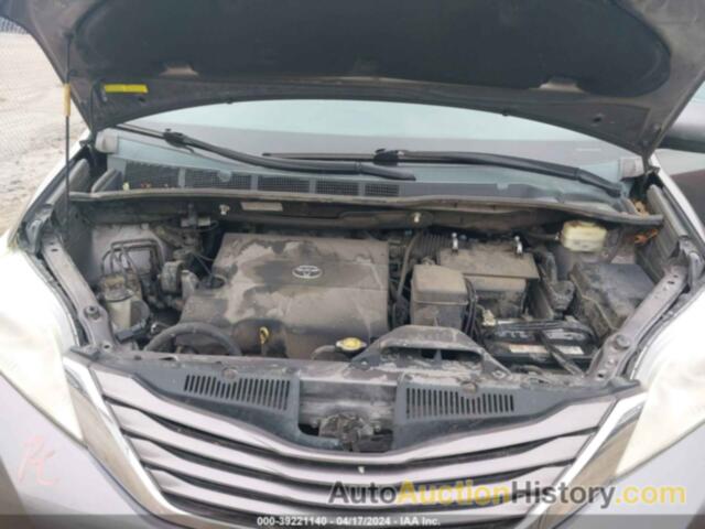 TOYOTA SIENNA LE, 5TDKK3DC7FS588283