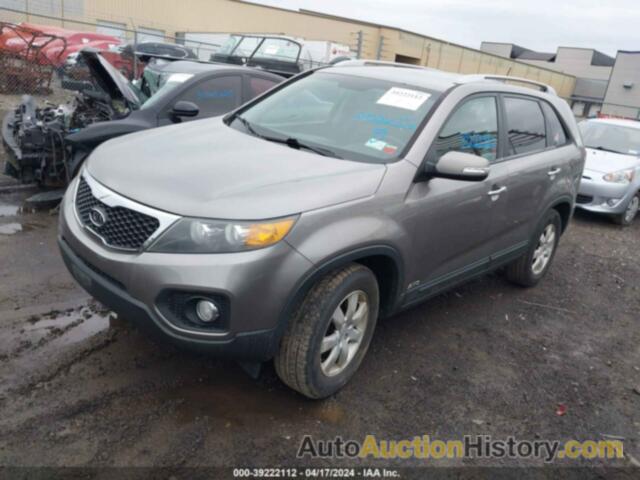 KIA SORENTO LX, 5XYKTCA15BG154676