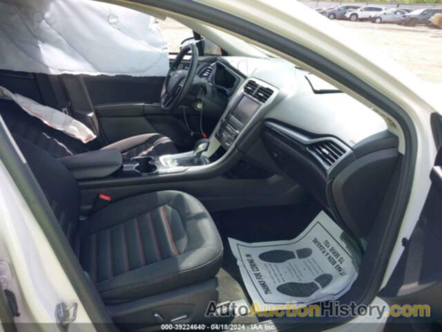 FORD FUSION SE, 3FA6P0HD8GR223111