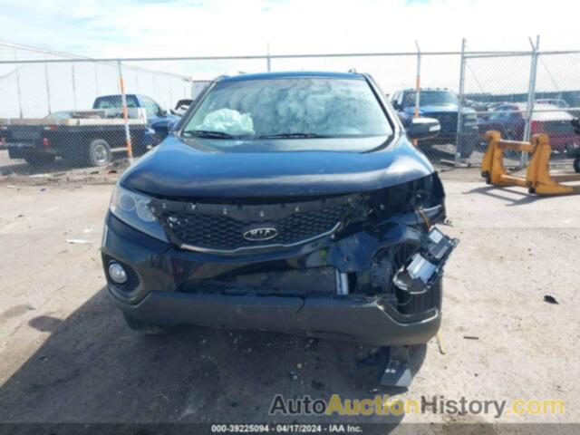 KIA SORENTO LX, 5XYKT3A13BG048453