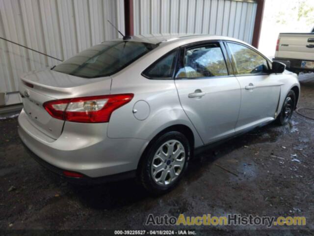 FORD FOCUS SE, 1FAHP3F26CL382911