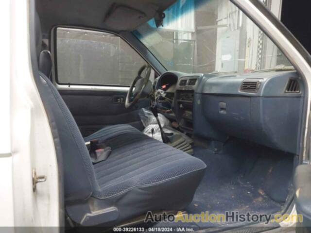 NISSAN TRUCK XE, 1N6SD11S9RC389555