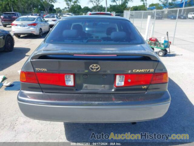 TOYOTA CAMRY LE V6, 4T1BF22K8YU948826