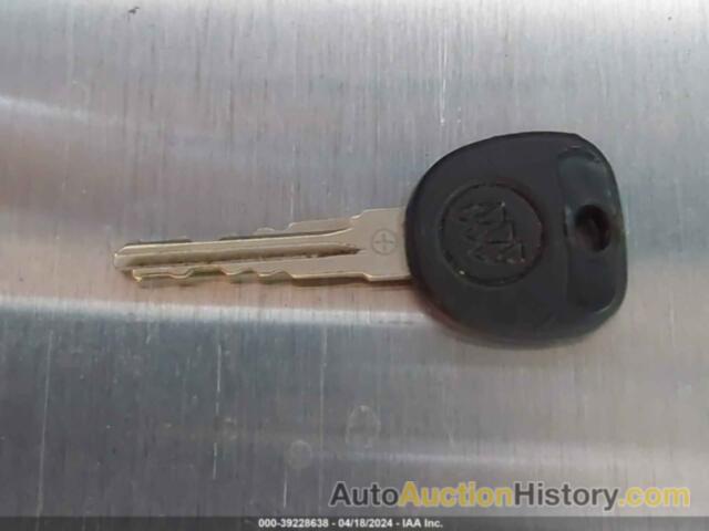 BUICK LUCERNE CXS, 1G4HE57Y57U157602