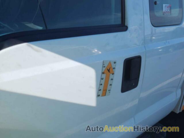 FORD F-350 CHASSIS LARIAT/XL/XLT, 1FDWX35Y79EA57054