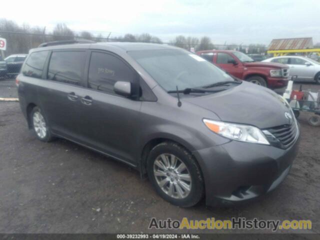 TOYOTA SIENNA LE, 5TDJK3DC1BS016258