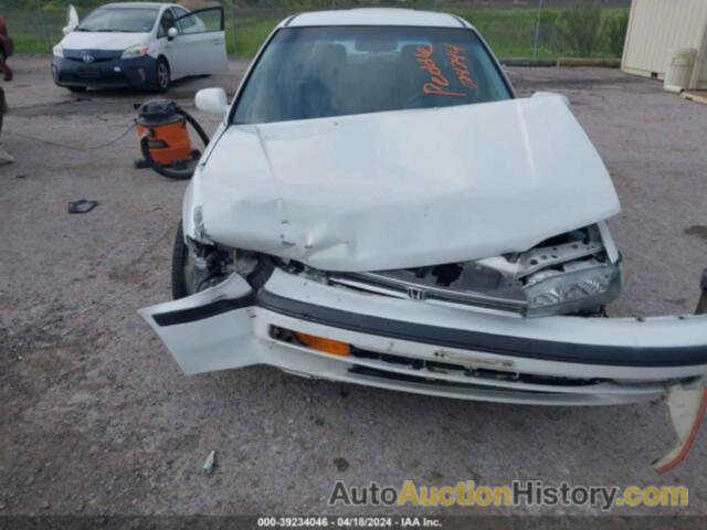 HONDA ACCORD LX, 1HGCB9852NA004744