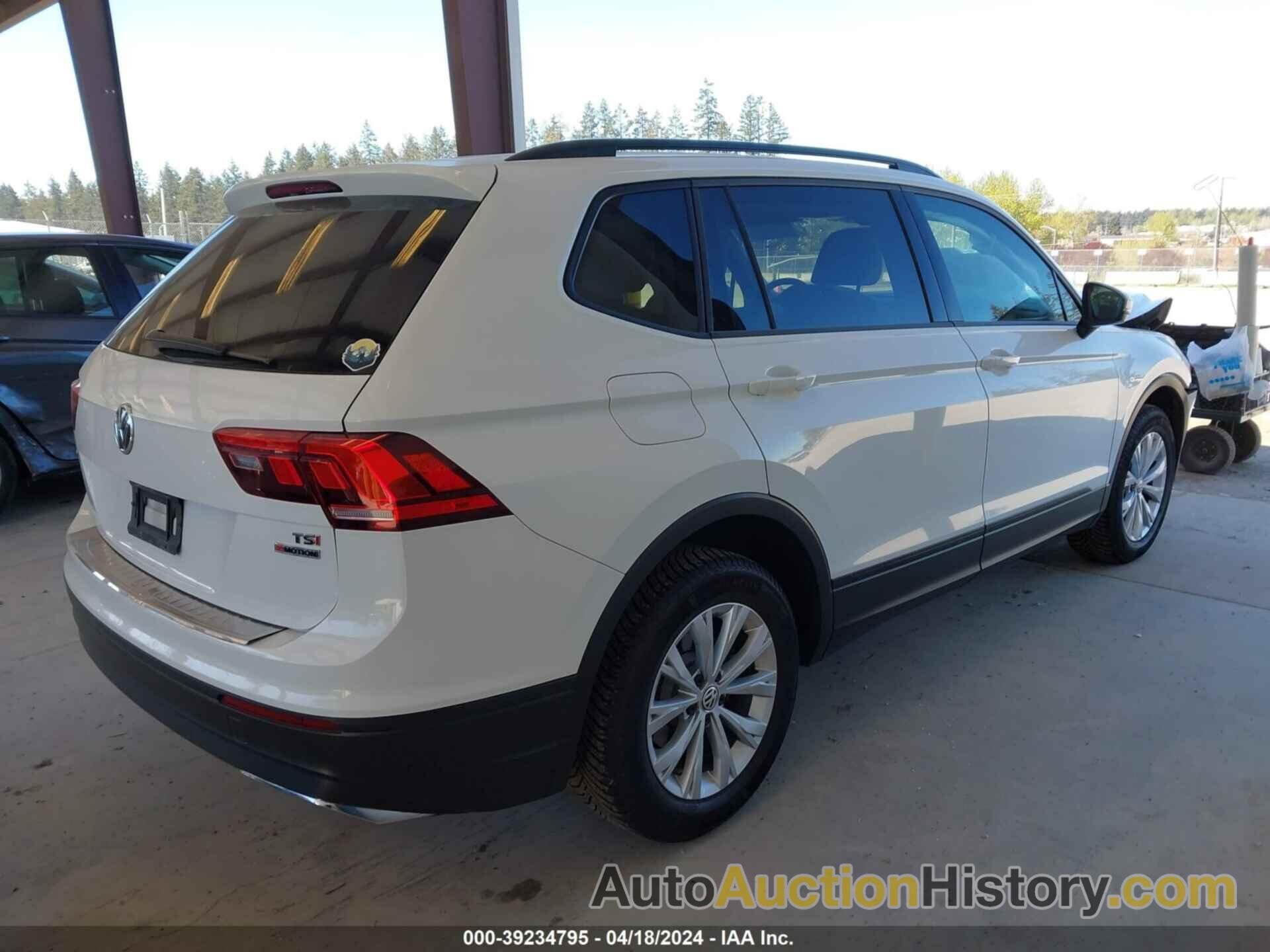 VOLKSWAGEN TIGUAN 2.0T S, 3VV0B7AX8JM017207