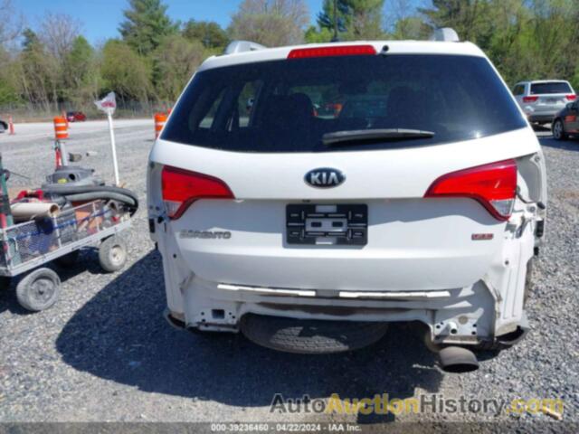 KIA SORENTO LX, 5XYKTCA69FG640635