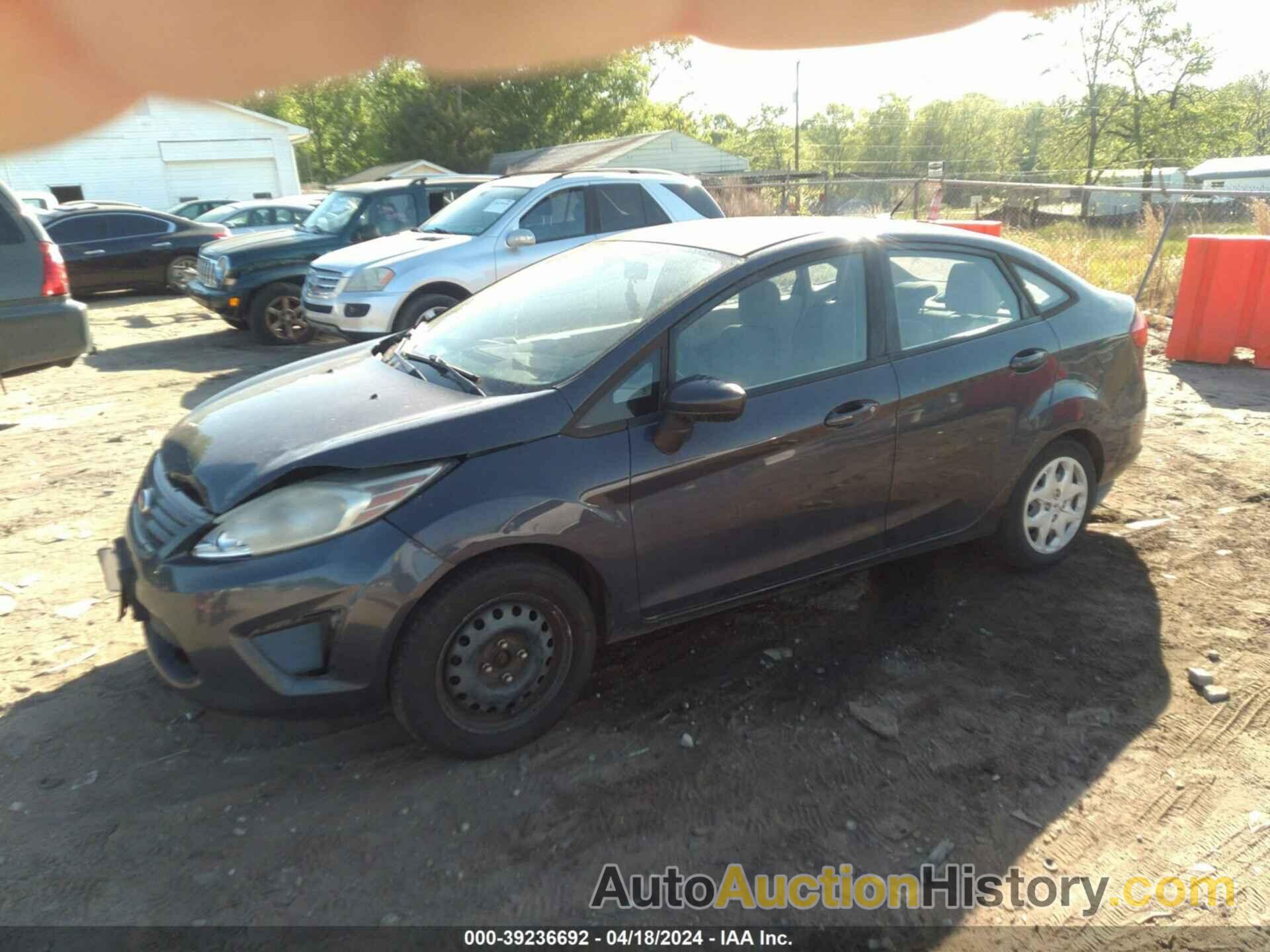 FORD FIESTA S, 3FADP4AJ8CM138002