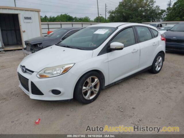 FORD FOCUS SE, 1FADP3K22DL119255