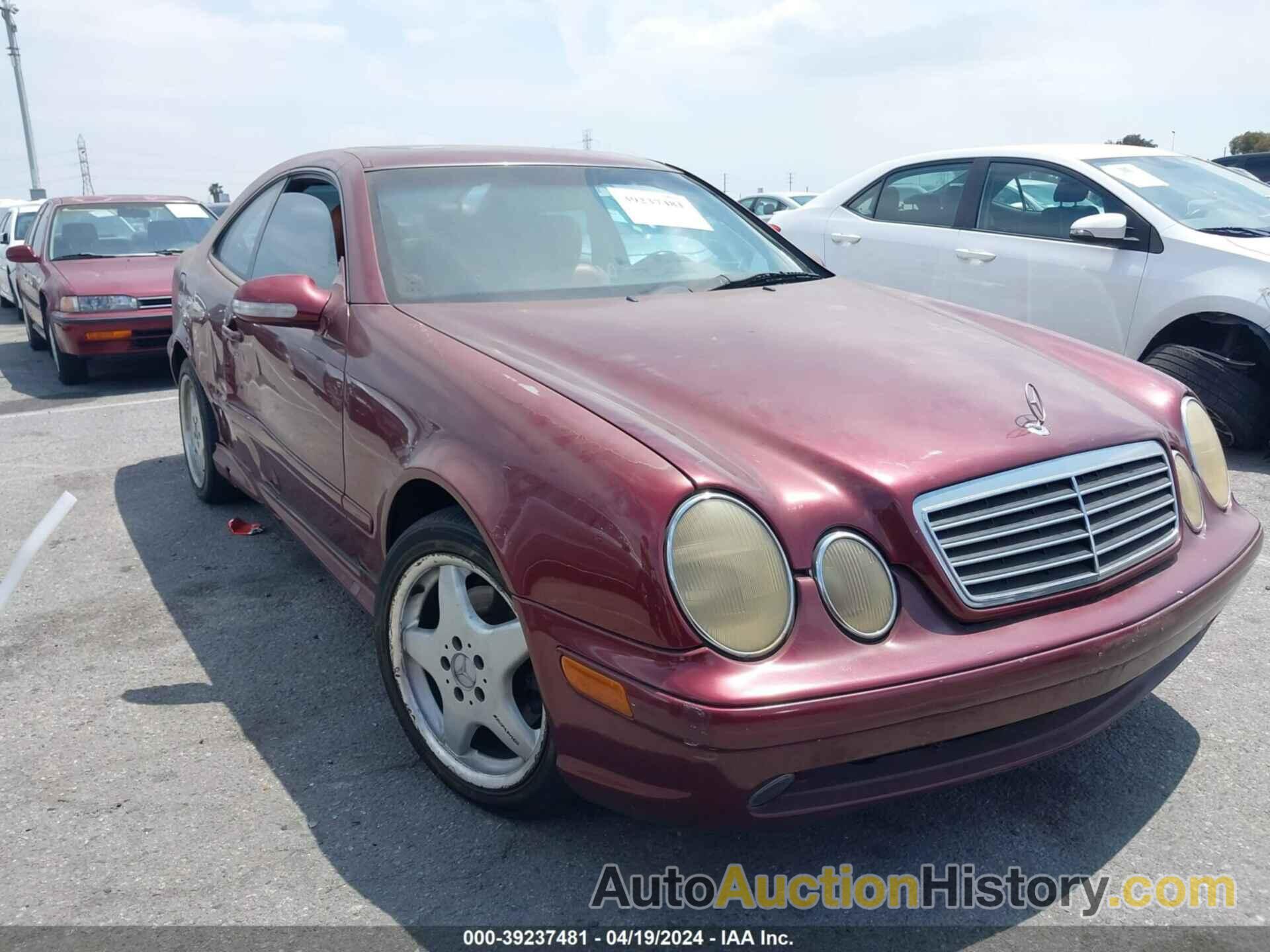 MERCEDES-BENZ CLK 430, WDBLJ70GXYF132111