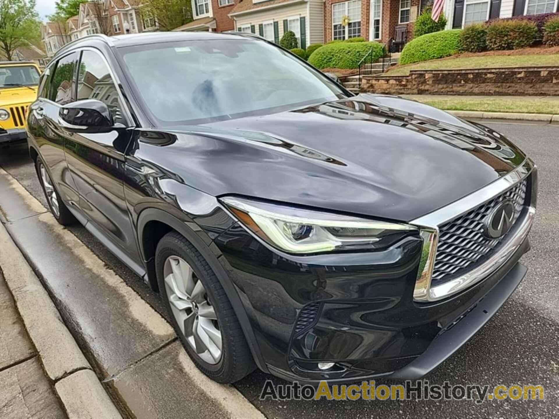 INFINITI QX50 LUXE, 3PCAJ5BA8MF122195