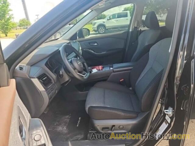 NISSAN ROGUE SV, 5N1BT3BA1NC683187