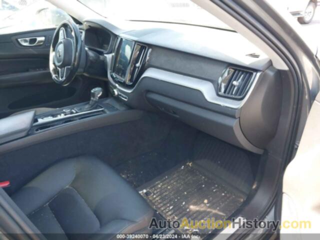 VOLVO XC60 T6 MOMENTUM, YV4A22RK3L1504875