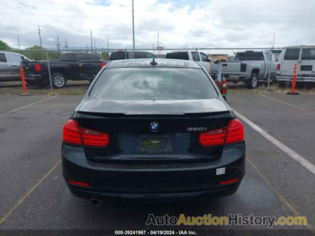 BMW 320I, WBA3B1C57DK129865