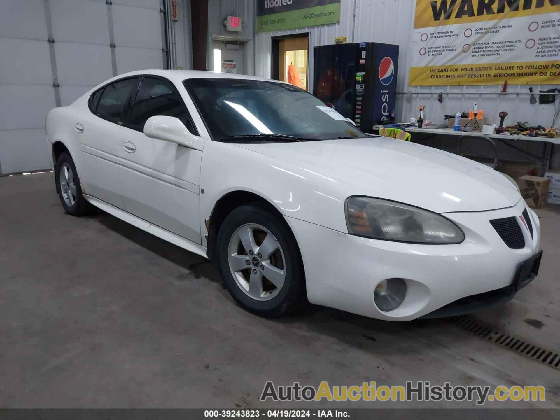 PONTIAC GRAND PRIX, 2G2WP552X61122444