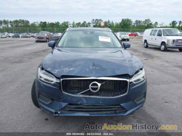 VOLVO XC60 T5 MOMENTUM, YV4102DK1L1429185