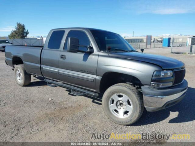 CHEVROLET SILVERADO 1500 LS, 1GCEC19T12E177940