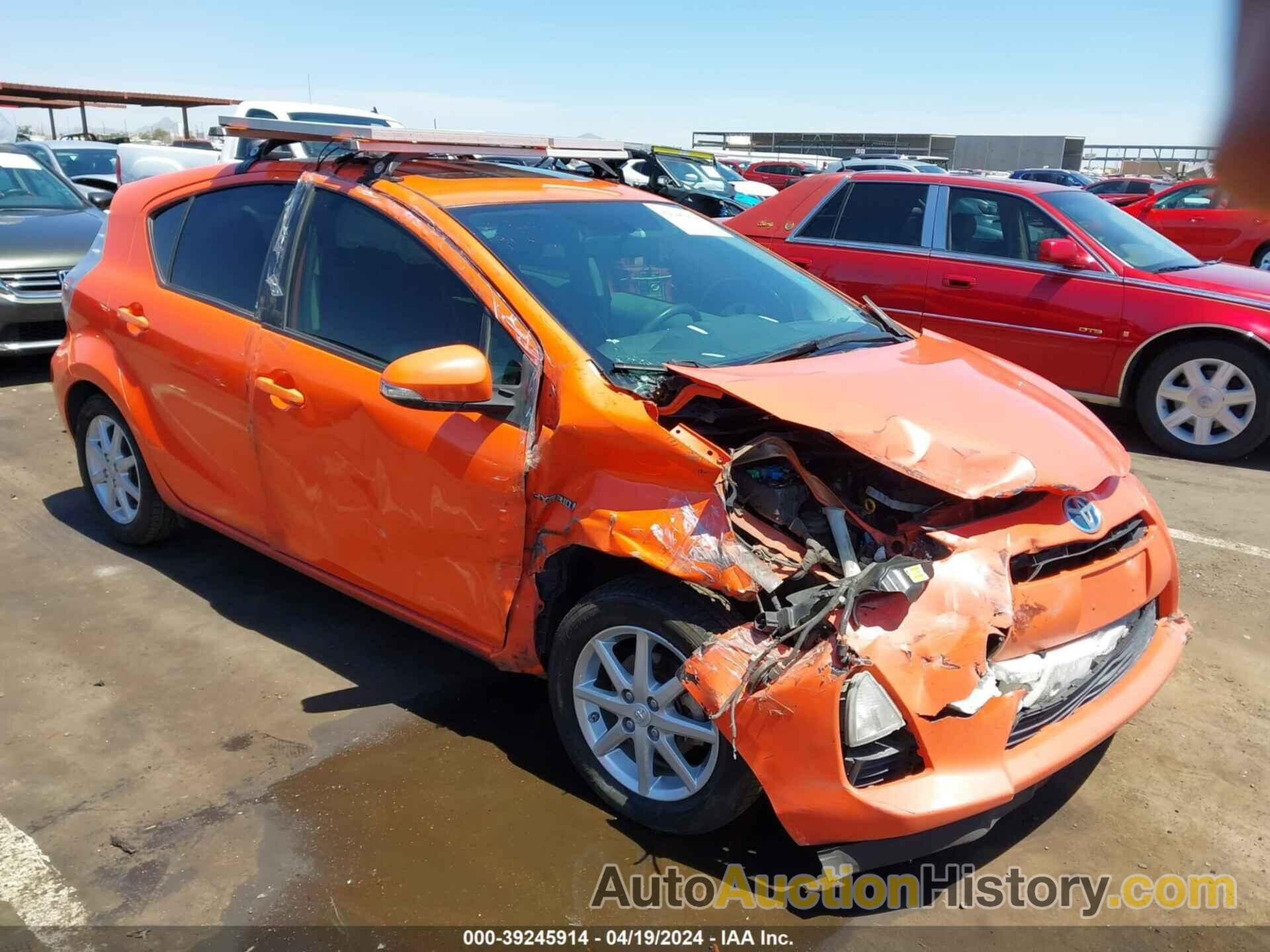 TOYOTA PRIUS C THREE, JTDKDTB34D1034142