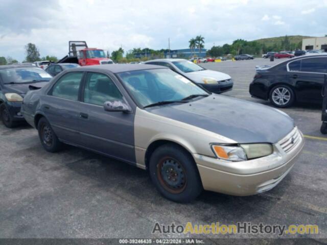 TOYOTA CAMRY LE, 4T1BG22K1XU899562