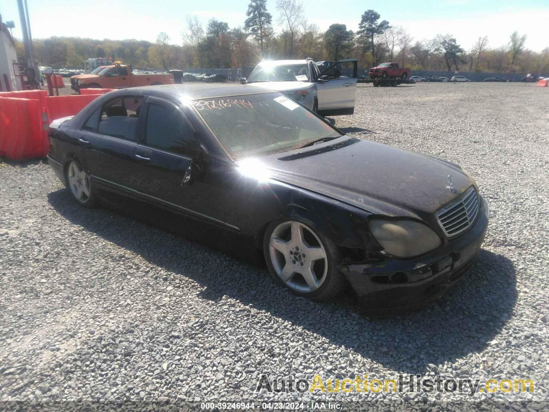 MERCEDES-BENZ S 500 BASE, WDBNG75J42A291769