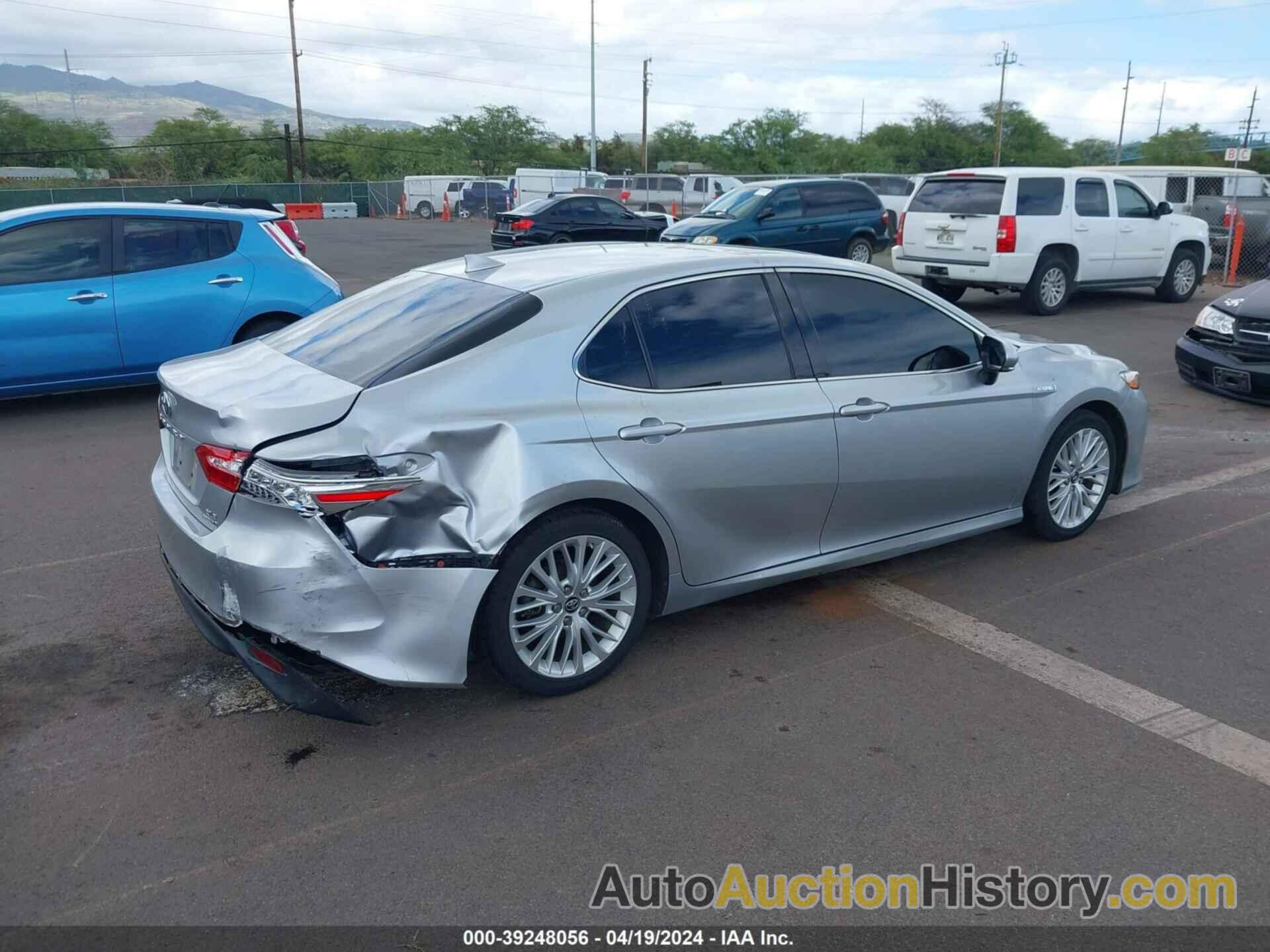 TOYOTA CAMRY HYBRID XLE, 4T1B21HK2JU502352