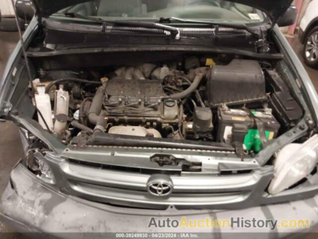 TOYOTA SIENNA LE, 4T3ZF13C4WU083437