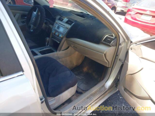 TOYOTA CAMRY LE, 4T1BE46K28U260023