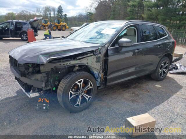 VOLVO XC60 B5 MOMENTUM, YV4L12RK7N1952518