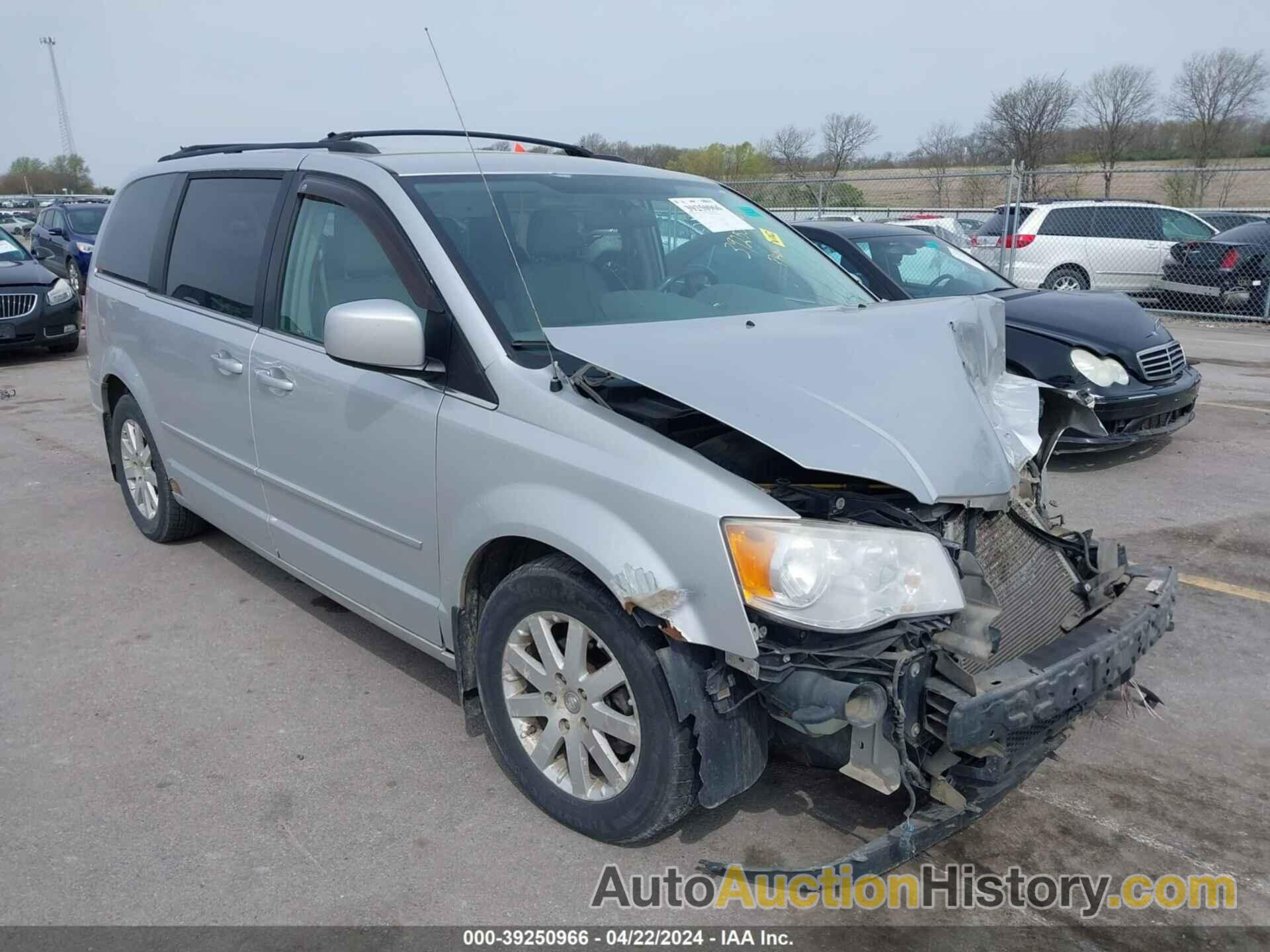 CHRYSLER TOWN & COUNTRY TOURING, 2A8HR54P18R104097