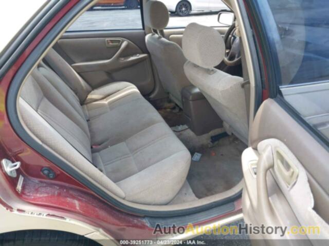 TOYOTA CAMRY LE, 4T1BG22K1YU945909