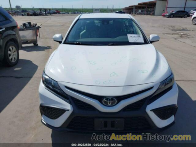 TOYOTA CAMRY SE, 4T1G11AK6NU667071