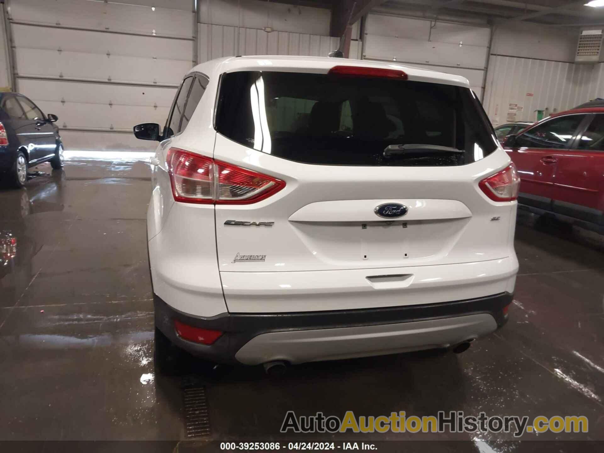 FORD ESCAPE SE, 1FMCU0G78GUC90779