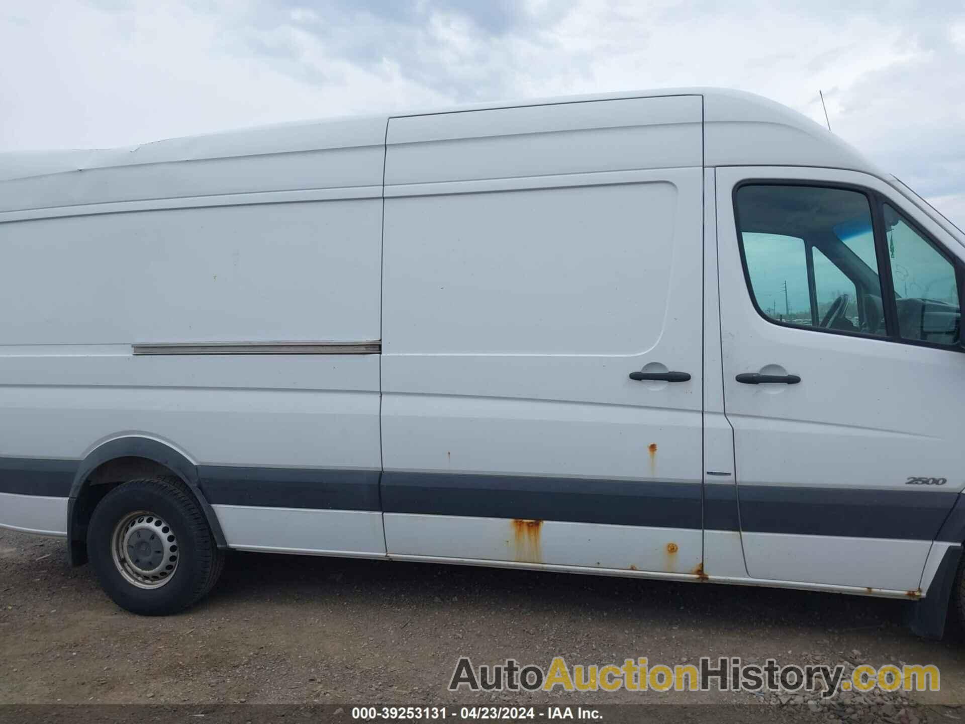 MERCEDES-BENZ SPRINTER VAN 2500 HIGH ROOF, WD3PE8CC4A5496889