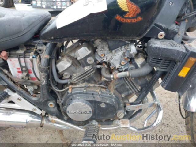 HONDA VF500 C, JH2PC1303FM100948