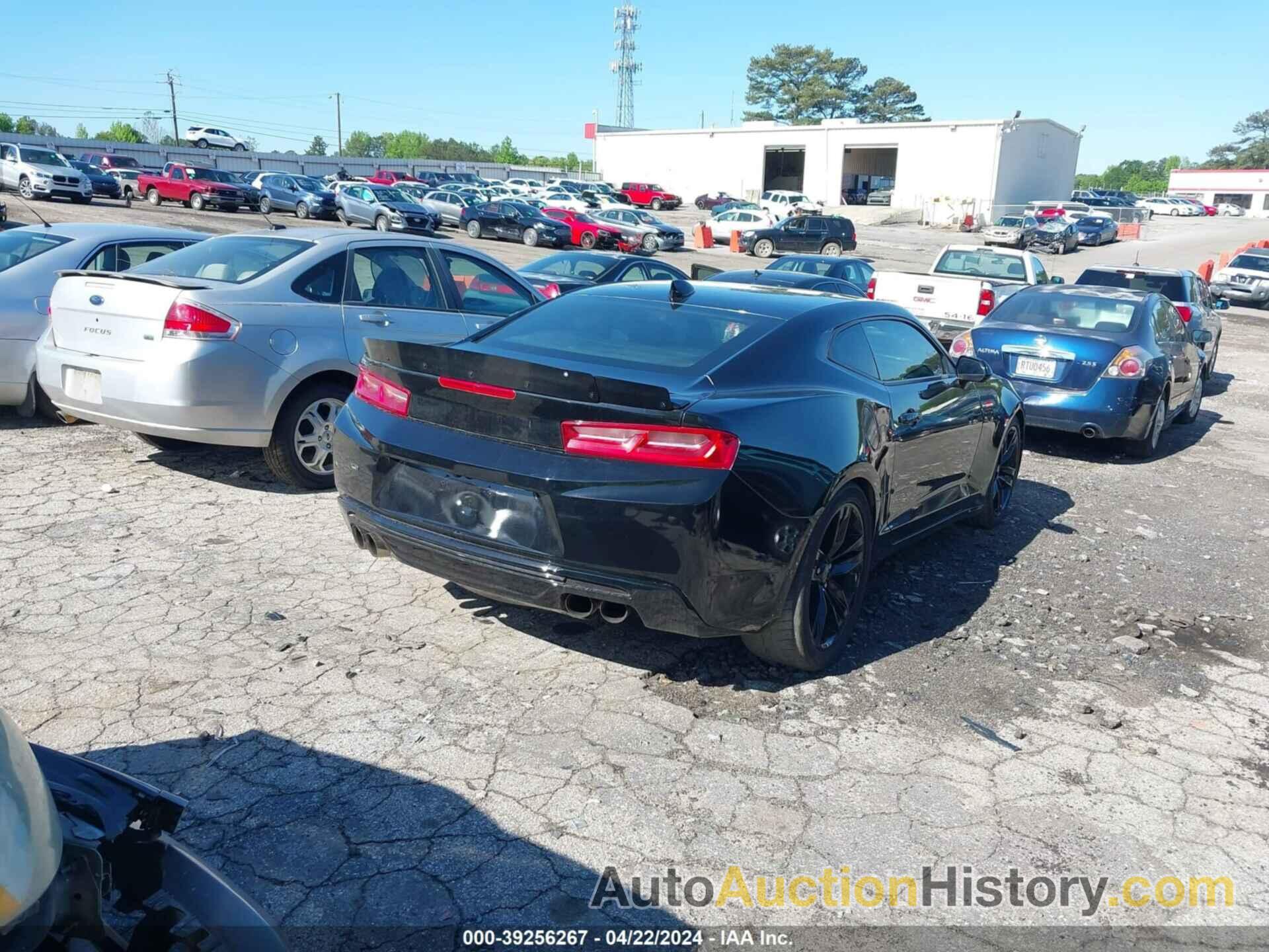 CHEVROLET CAMARO 1LT, 1G1FB1RS6H0167353