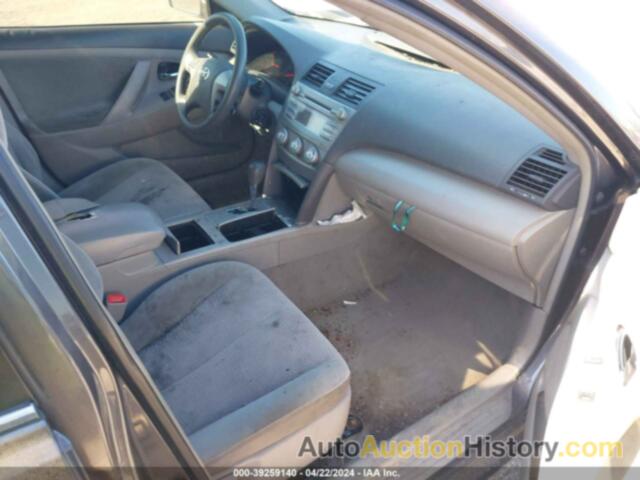 TOYOTA CAMRY LE, 4T4BF3EK1BR190231