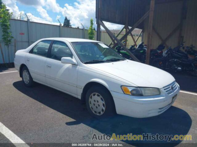 TOYOTA CAMRY LE, JT2BG22K5W0124393