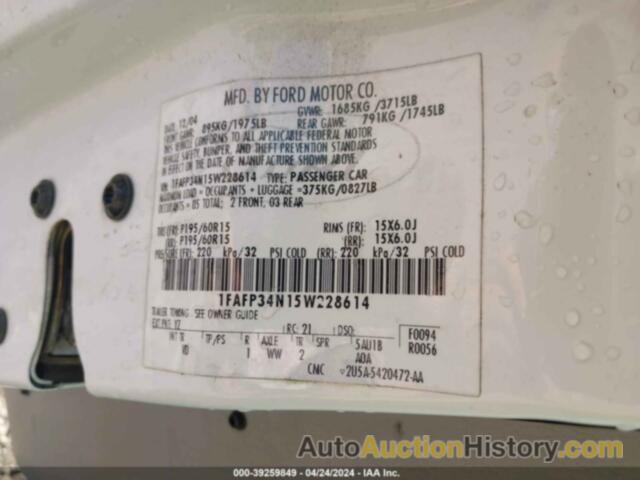 FORD FOCUS ZX4, 1FAFP34N15W228614