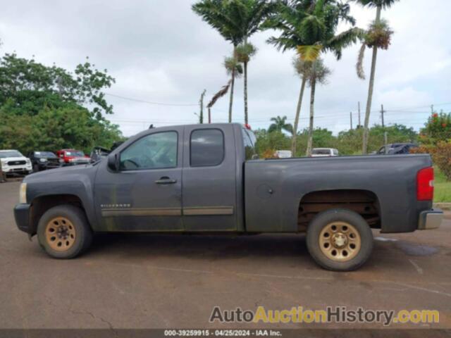 CHEVROLET SILVERADO 1500 LS, 1GCRCREA3BZ102394