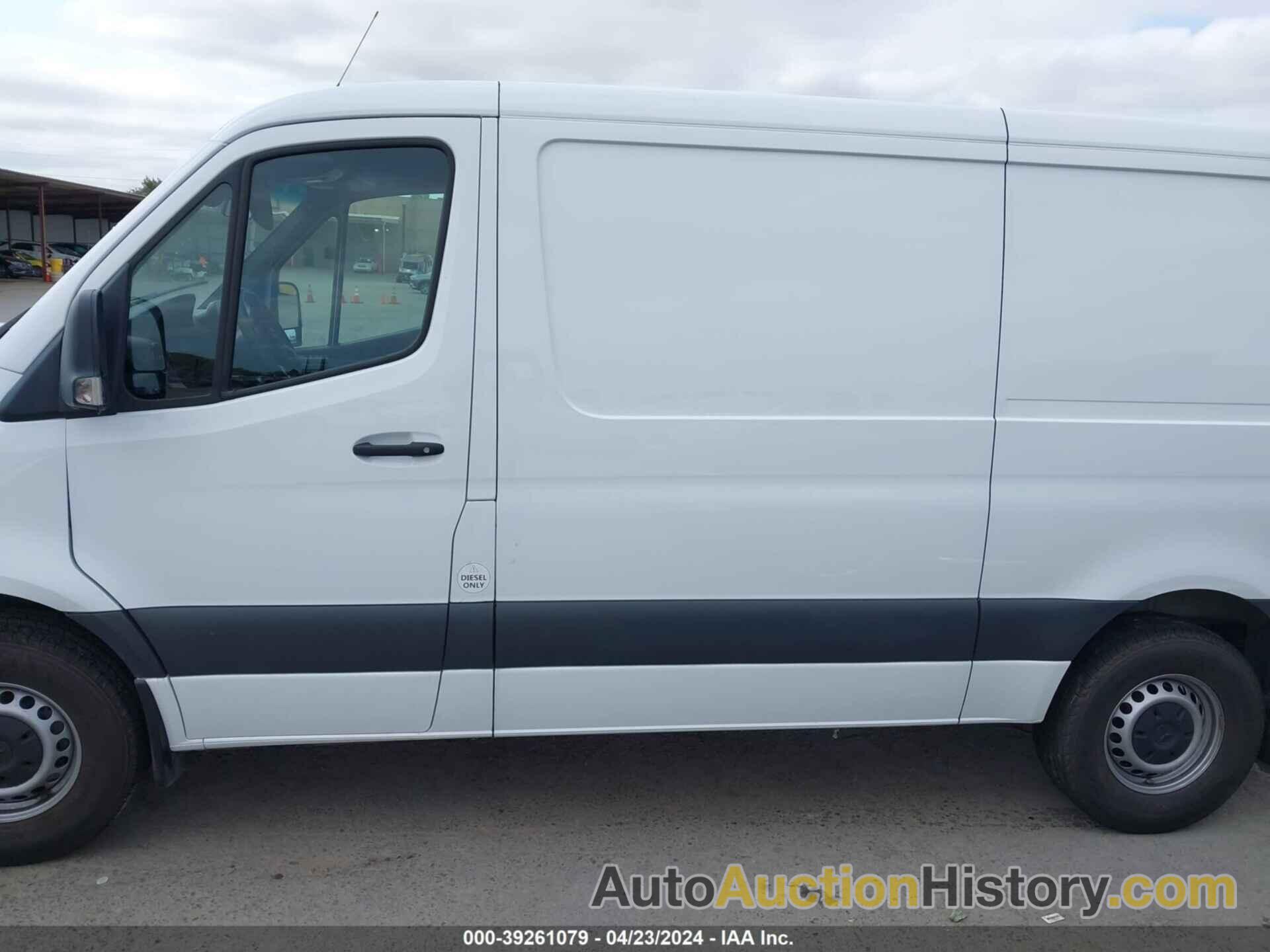 MERCEDES-BENZ SPRINTER 2500 STANDARD ROOF 4-CYL DIESEL, W1Y4KBHY1PT121836