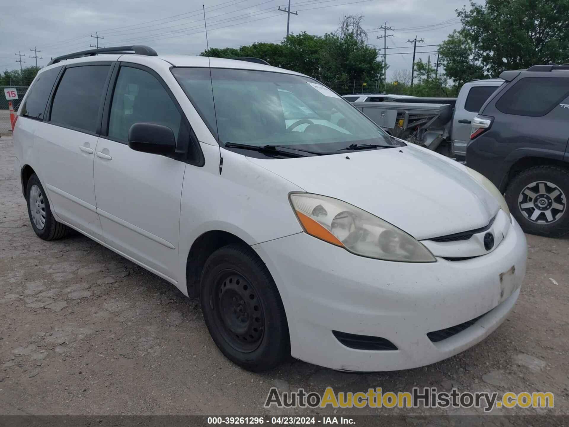 TOYOTA SIENNA LE, 5TDZK23C47S007320