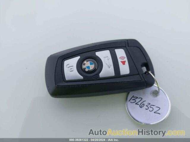 BMW 320 XI, WBA8E5G54GNT40491