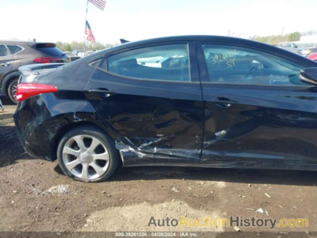 HYUNDAI ELANTRA LIMITED, KMHDH4AE8DU693695