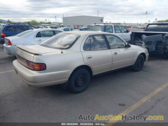 TOYOTA CAMRY LE, 4T1SK12EXPU320507