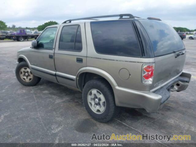 CHEVROLET BLAZER LS, 1GNDT13W82K176128