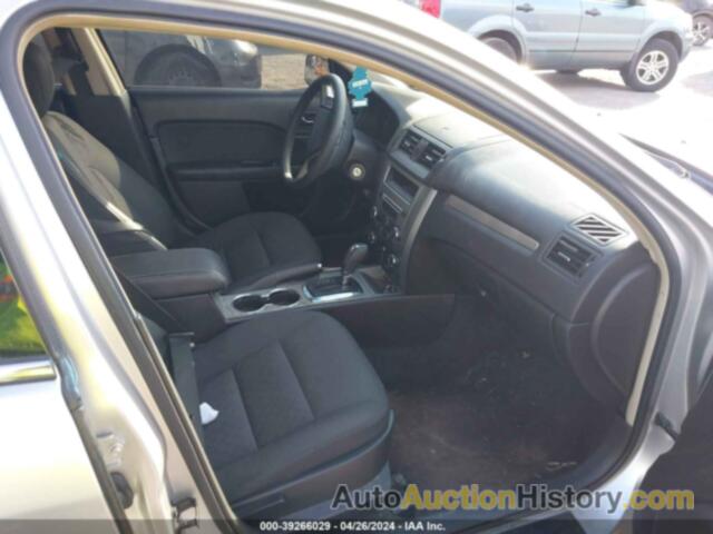 FORD FUSION SE, 3FAHP0HA1BR323977