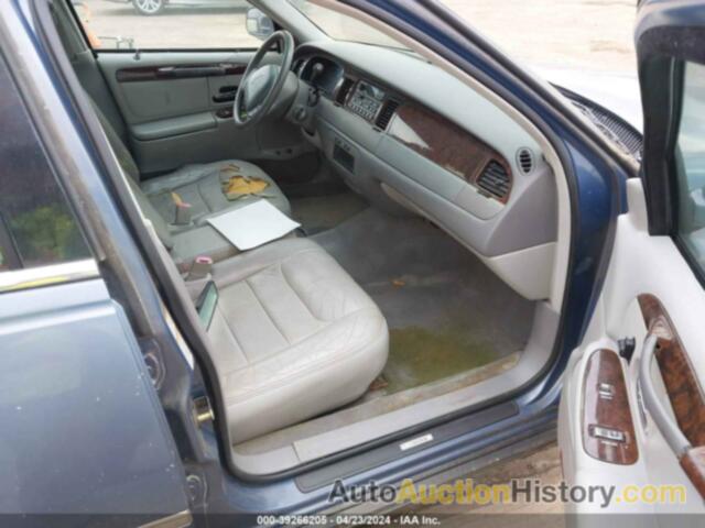 LINCOLN TOWN CAR EXECUTIVE, 1LNHM81W4XY691615